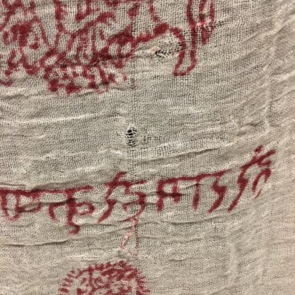 **Lovely Hindi Scarf from India Beliefs & Ideals Symbols Natural Fibers 35"x 76" - Picture 12 of 16